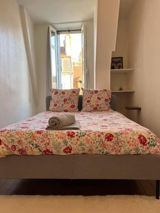 Appartamento Le Comte Est Bon, Quartier Antiquaires Digione Esterno foto